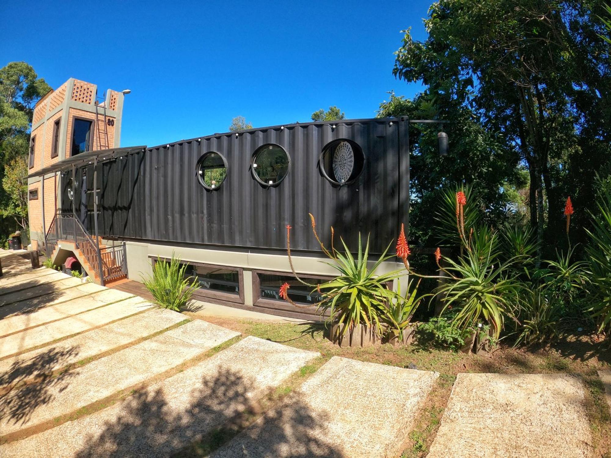 Casa Container 80 - Suites Privativas E Sofisticadas Integradas A Natureza, Campos do Jordao